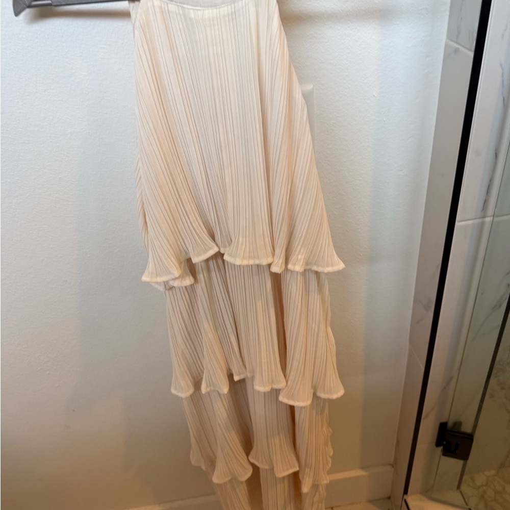 Cream Ruffled Tiered Halter Sundress - Picture 6 of 8
